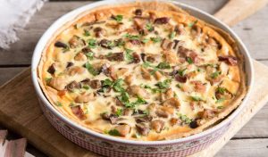 How to Cook Chicken and Mushroom Pie?